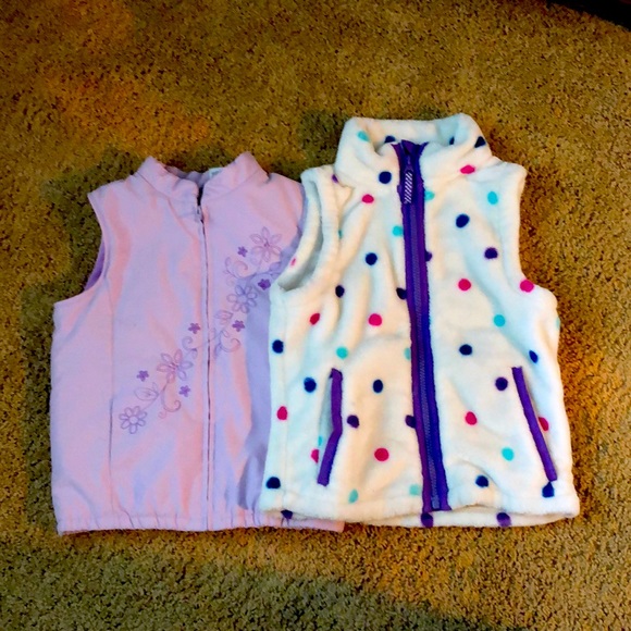 Lands' End Other - Set of 2 Girls’ Vests 5/6 Lands’ End and Carter’s